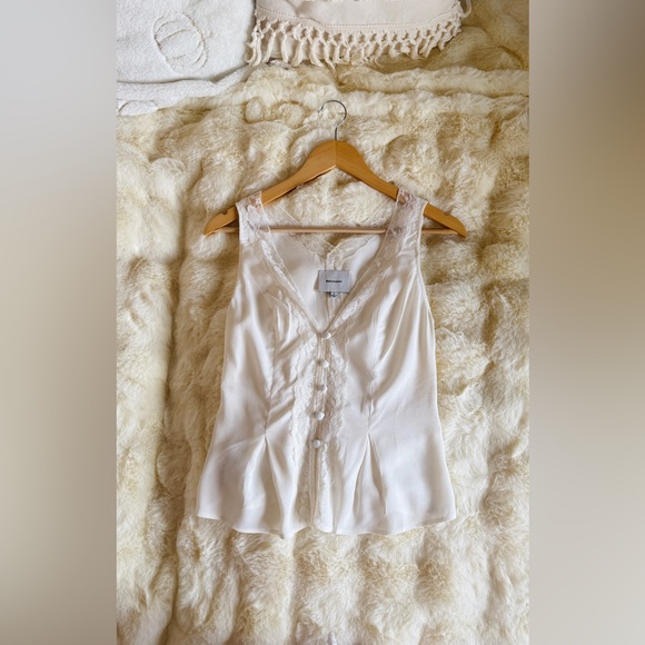 Reformation Cristina Top In Gossamer, brand new without tags, never worn. - Picture 11 of 16